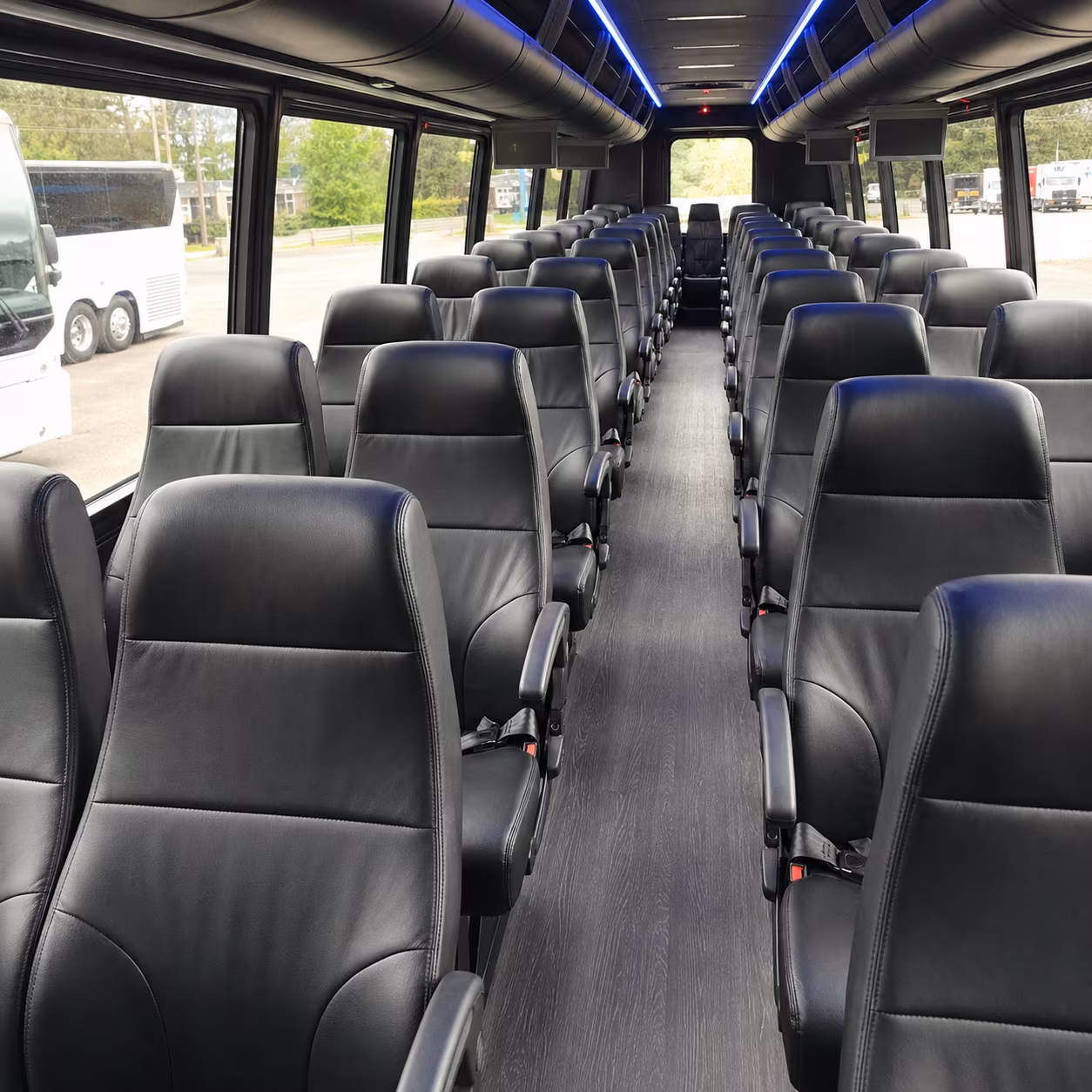 find and book transportation for your next airport transfer 1