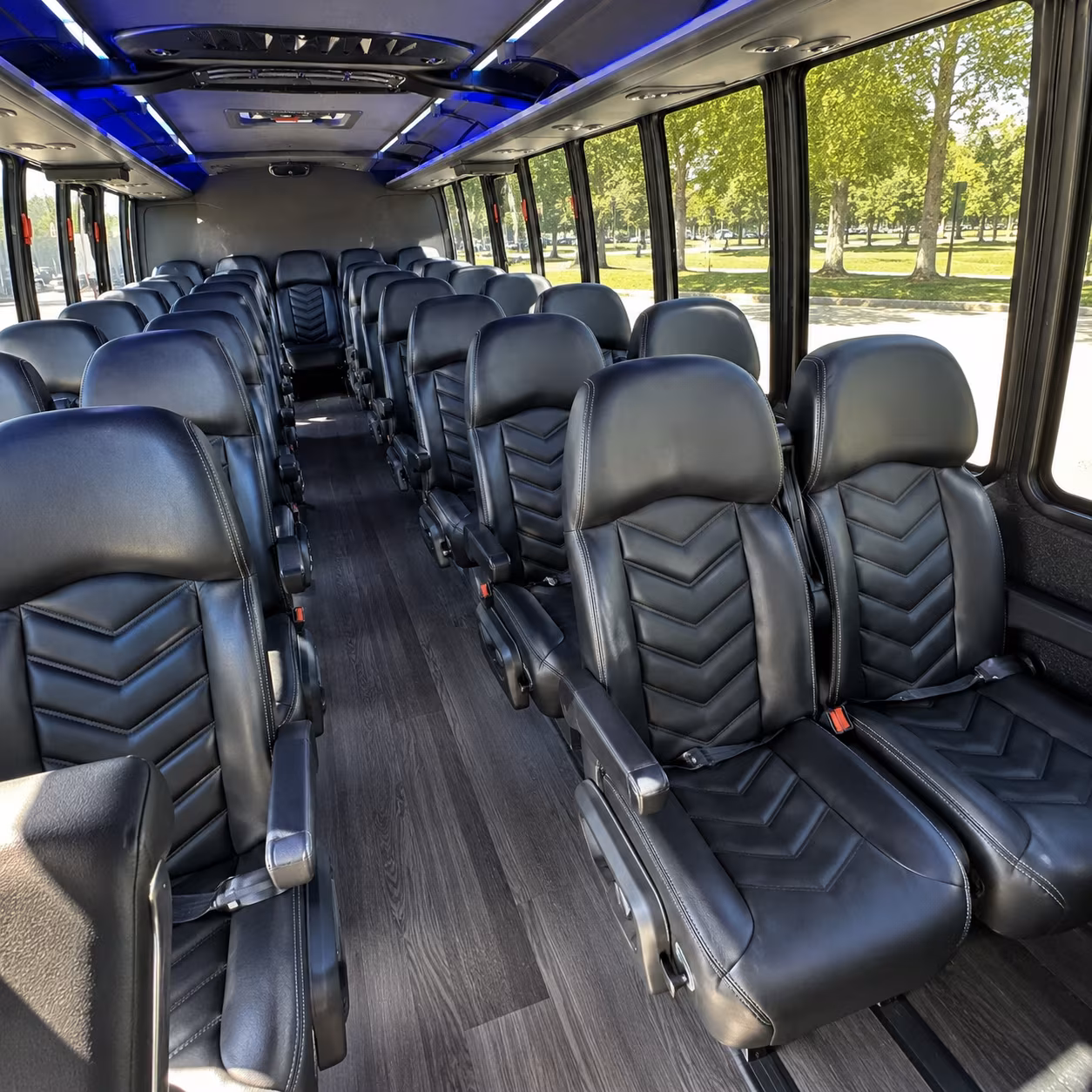 find and book transportation for your next airport transfer 3