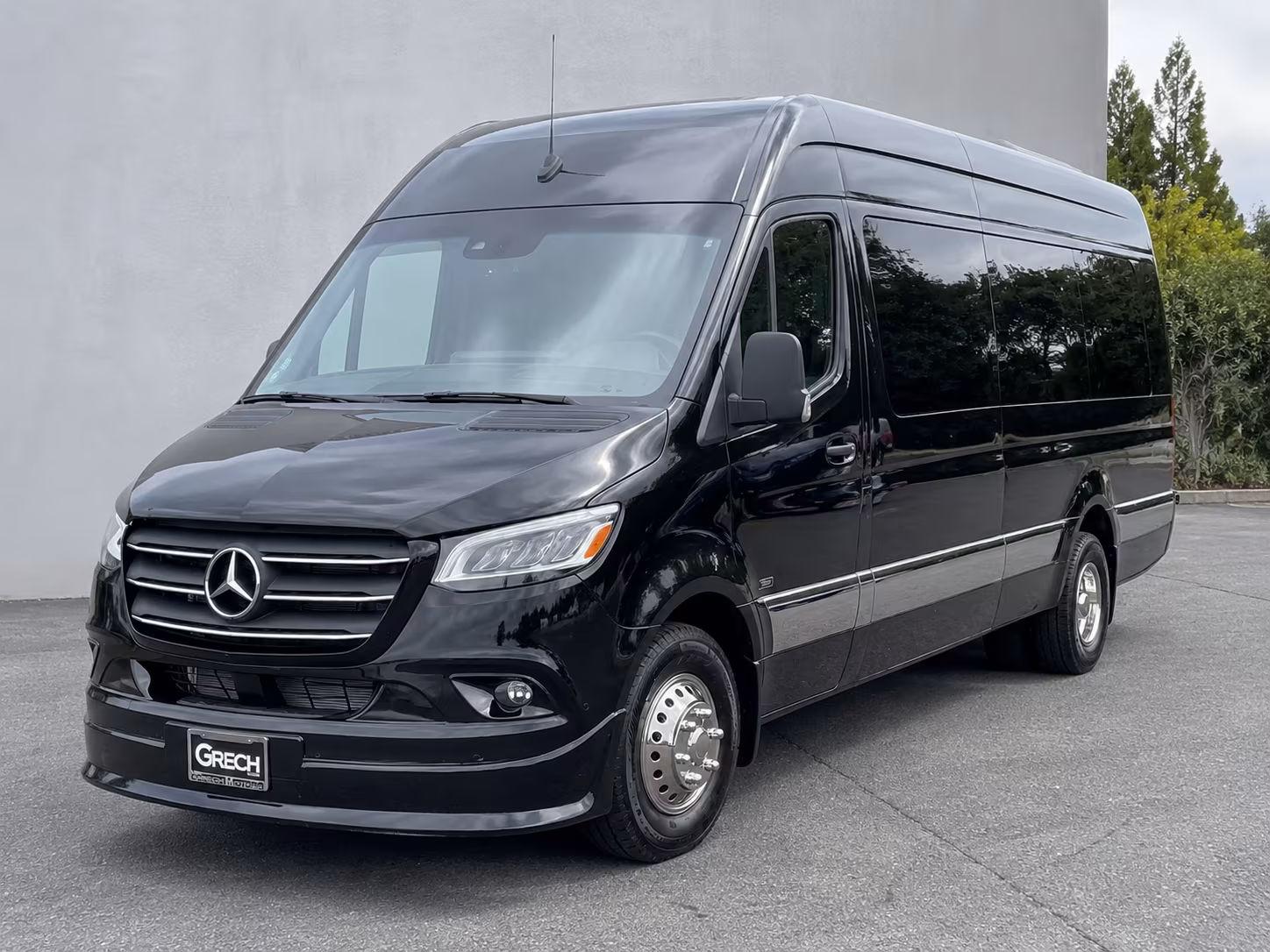 find and book transportation for your next bachelor or bachelorette party 5